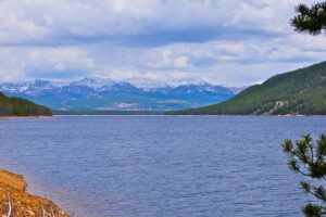 turquoise-lake